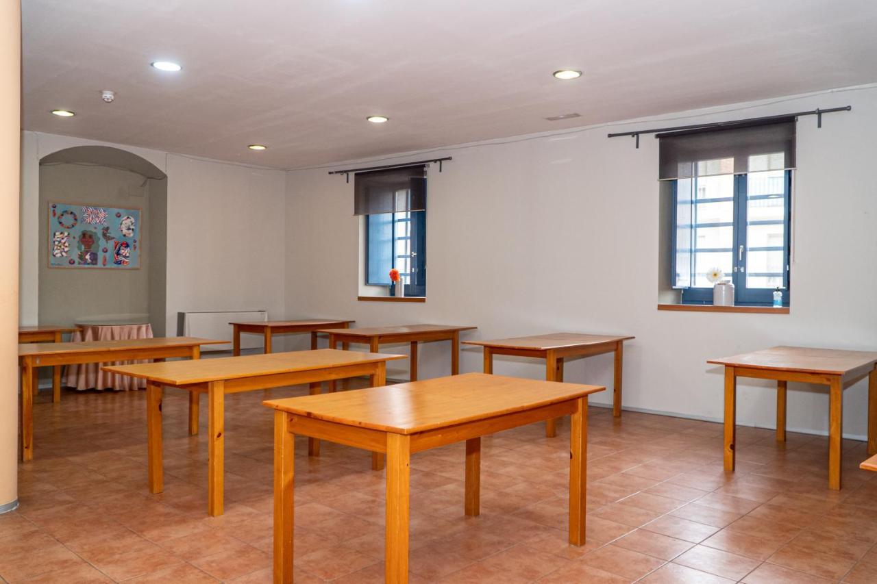 Albergue De Cuéllar Екстериор снимка
